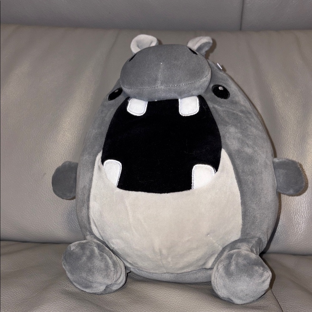 Jazwares Gray Jungle Hippo Plush 10 inch Stuffed Animal New With Tag